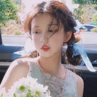 粉红火鹤的神秘凝视